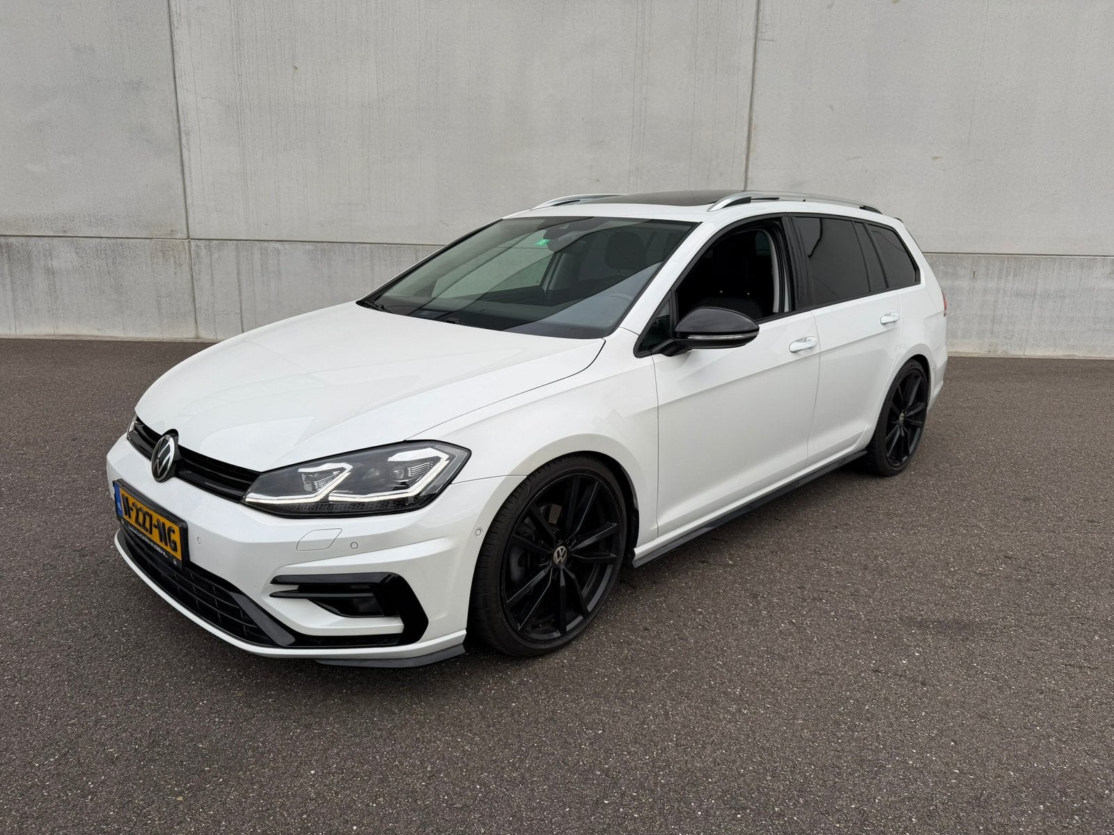 Volkswagen Golf Station PANO LED ACC CARPLAY CAMERA DODEHOEK, Auto's, Stof, 1498 cc, 4 cilinders, Met garantie (alle)