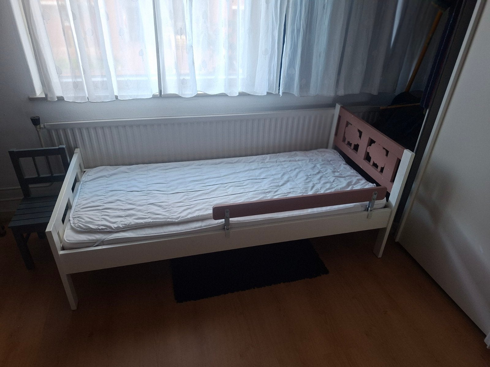 IKEA kinderbed met lattenbodem en matras (70x160 cm), Huis en Inrichting, Ophalen, Gebruikt, Wit, Hout