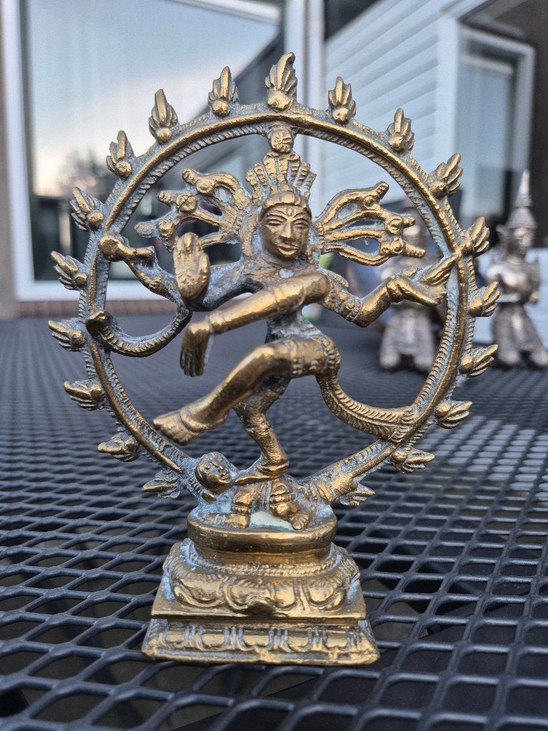 Brozen Nataraja Shiva beeld - Kosmische danser in vuurring., Ophalen of Verzenden