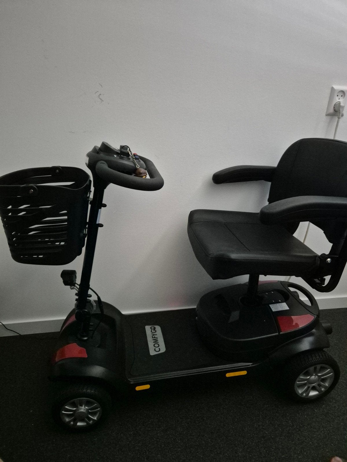 Scootmobiel van ComfyGO Z-4, Diversen, Brommobielen en Scootmobielen, Ophalen, Nieuw, 46 km of meer, 16 km/u of meer