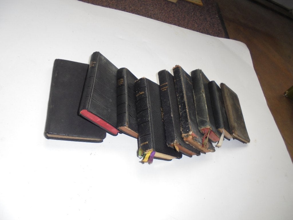 9 antieke missaaltjes kerkboekjes (RBij4-29), Ophalen of Verzenden, Gelezen