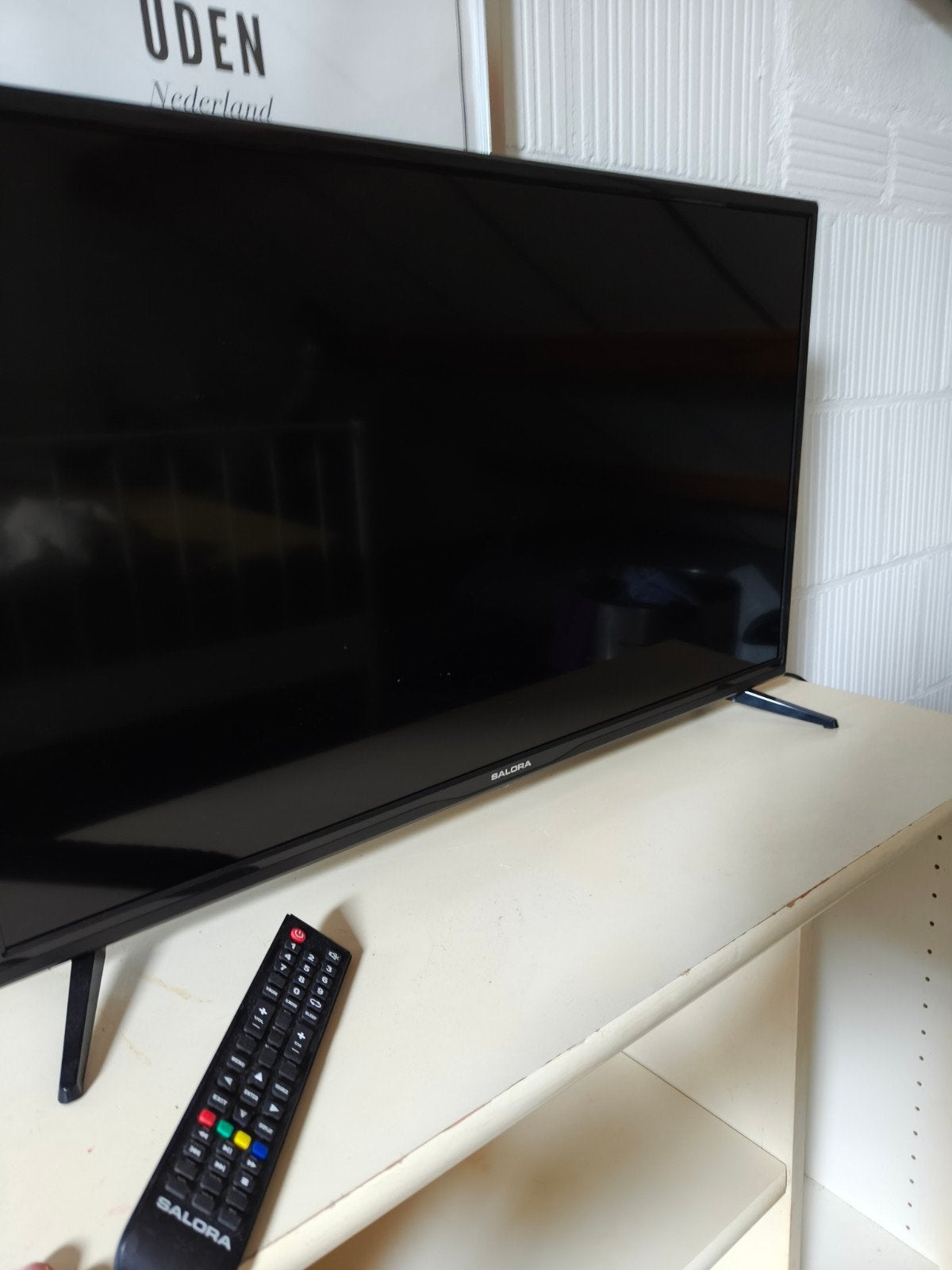 Salora TV met afstandsbediening, Gebruikt, 50 Hz, 60 tot 80 cm, Ophalen