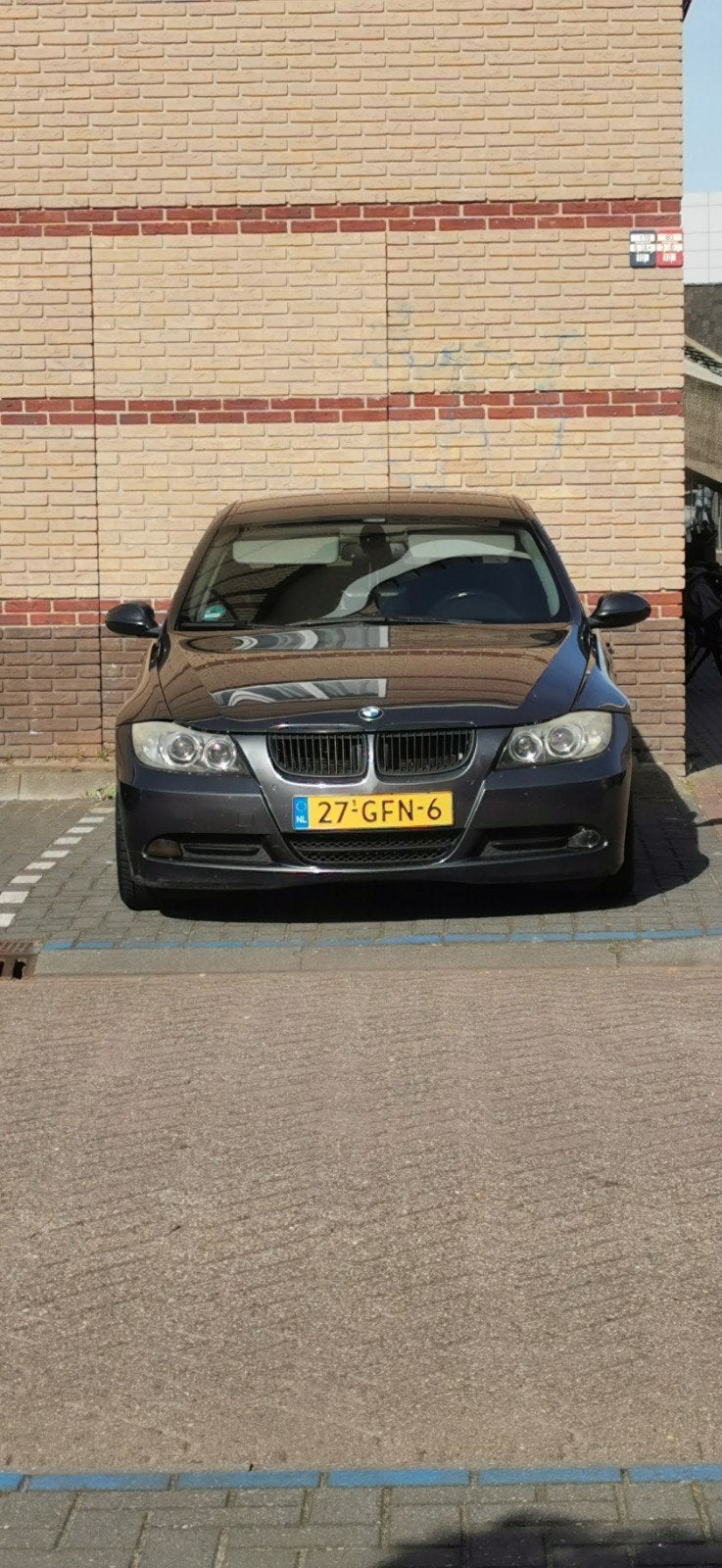 BMW 3-Serie 2.0 I 318 2008 Grijs, Auto's, BMW, Achterwielaandrijving, Zwart, 75 €/maand, Handgeschakeld
