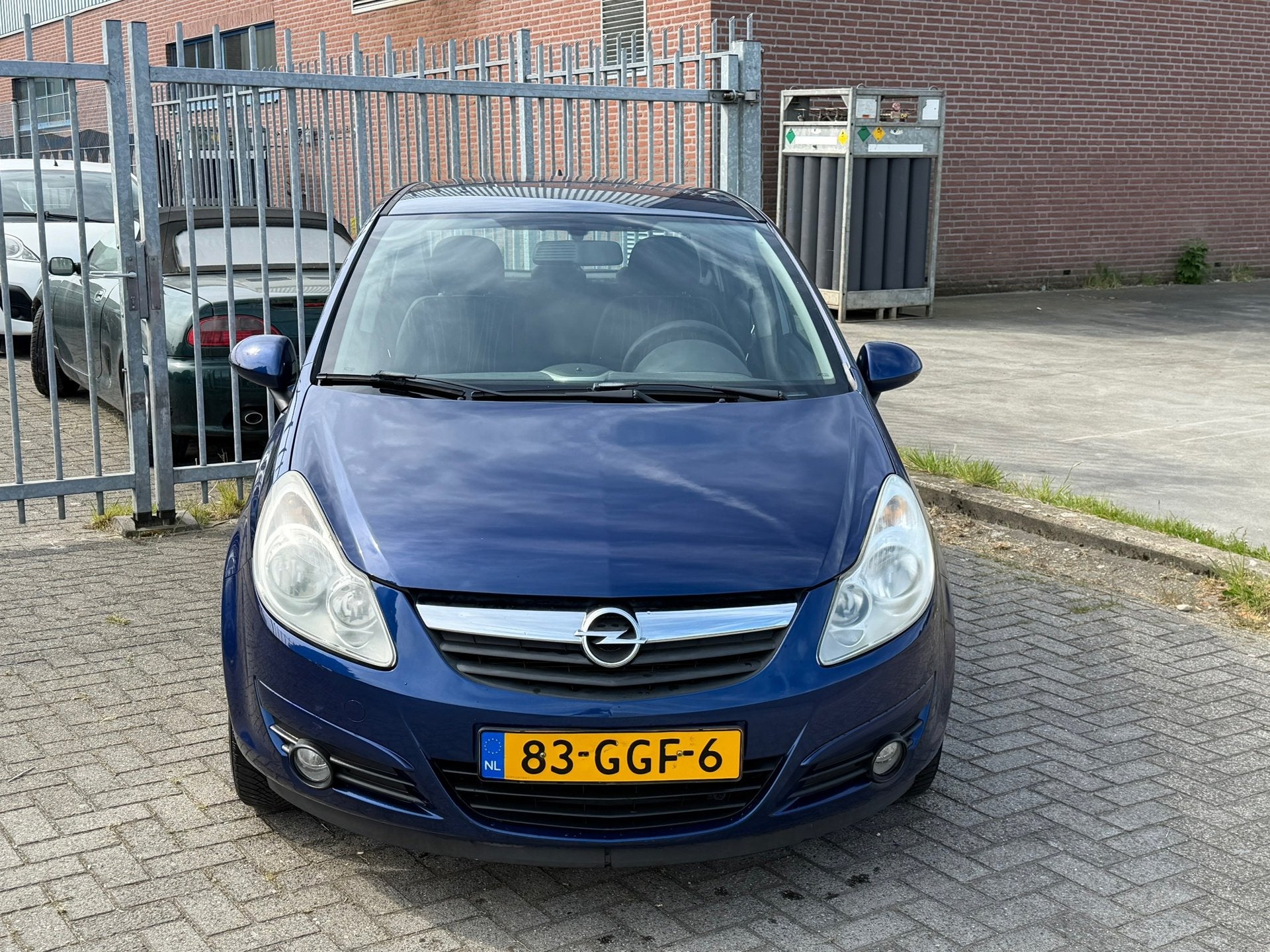 Opel Corsa 1.4-16V Enjoy 5 deurs VOL AUTOMAAT 90KP! NL AUTO, Auto's, Opel, Gebruikt, Zwart, Blauw, 49 €/maand