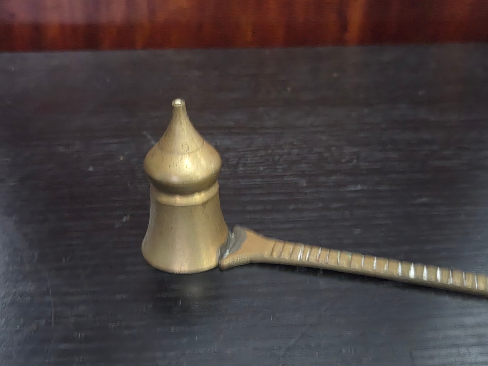 Antieke koperen kaarsendover met lange steel, Antiek en Kunst, Ophalen of Verzenden