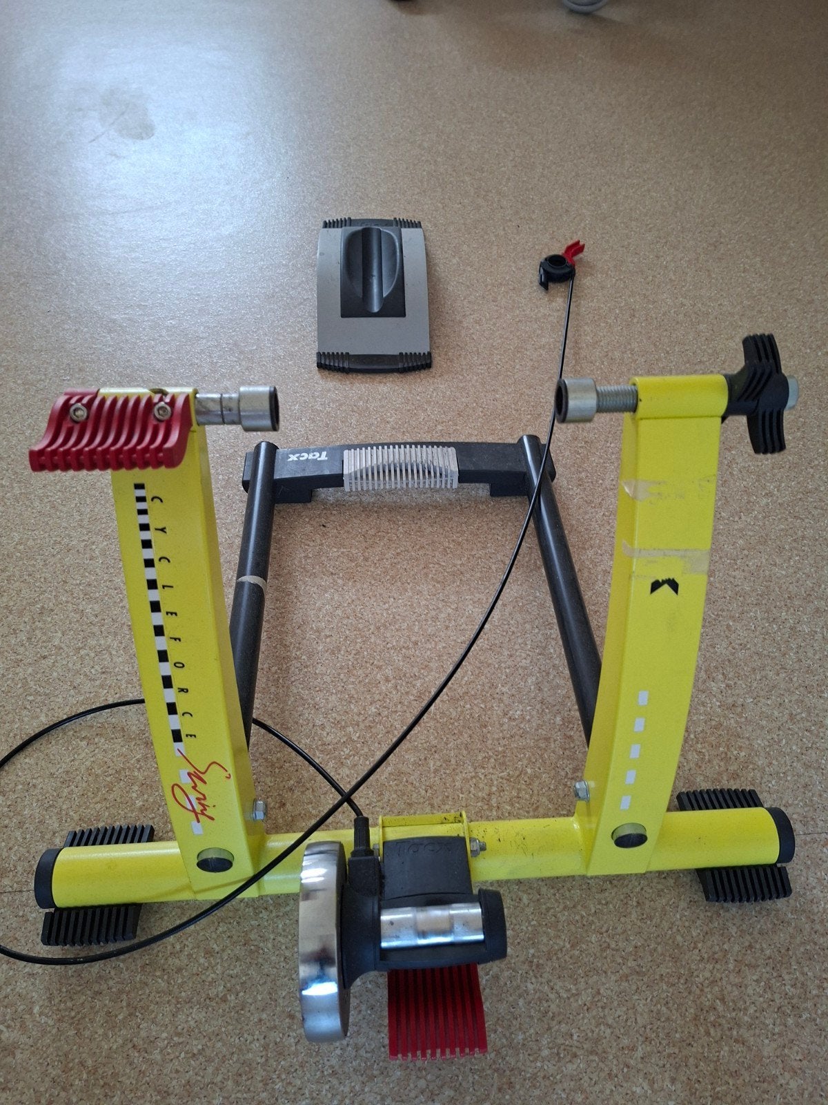 Hometrainer. Mtb schoenen. Remblokken., Ophalen of Verzenden, Zo goed als nieuw, Overige typen