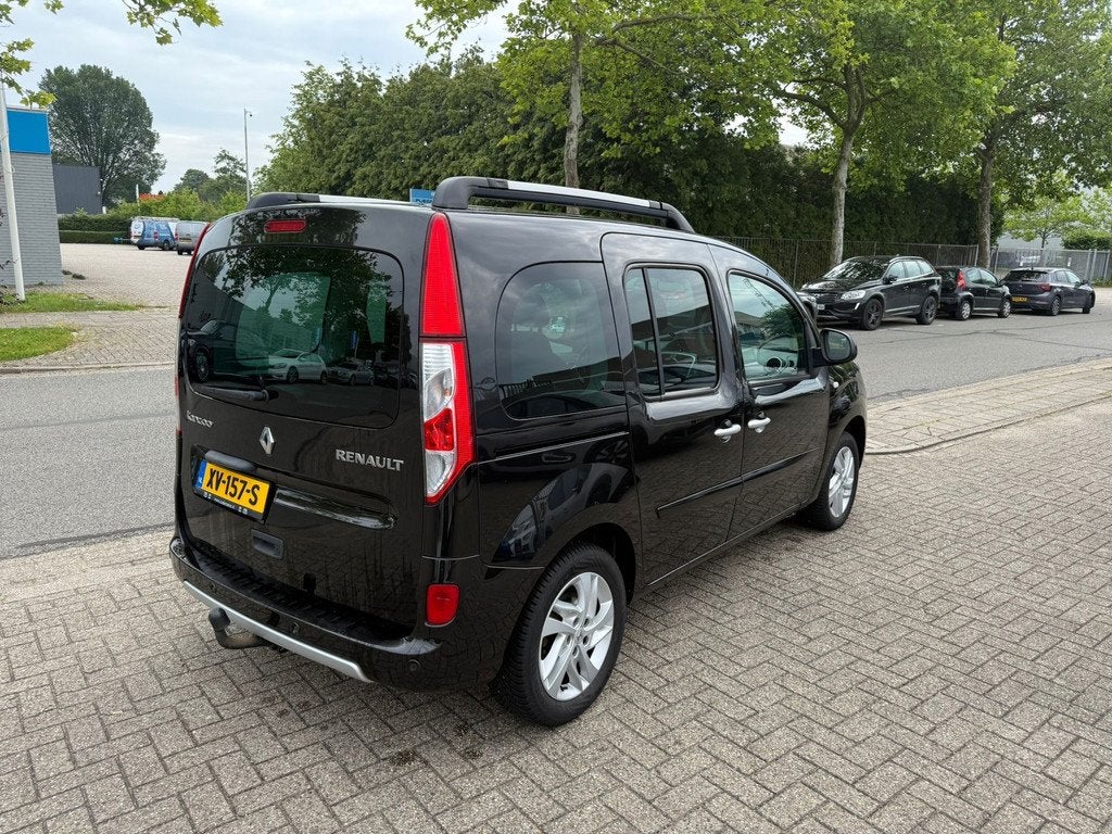 Renault Kangoo Family 1.2 TCe, Navigatie, Airco, NAP, Trekha, Auto's, Voorwielaandrijving, 1350 kg, Stof, Gebruikt