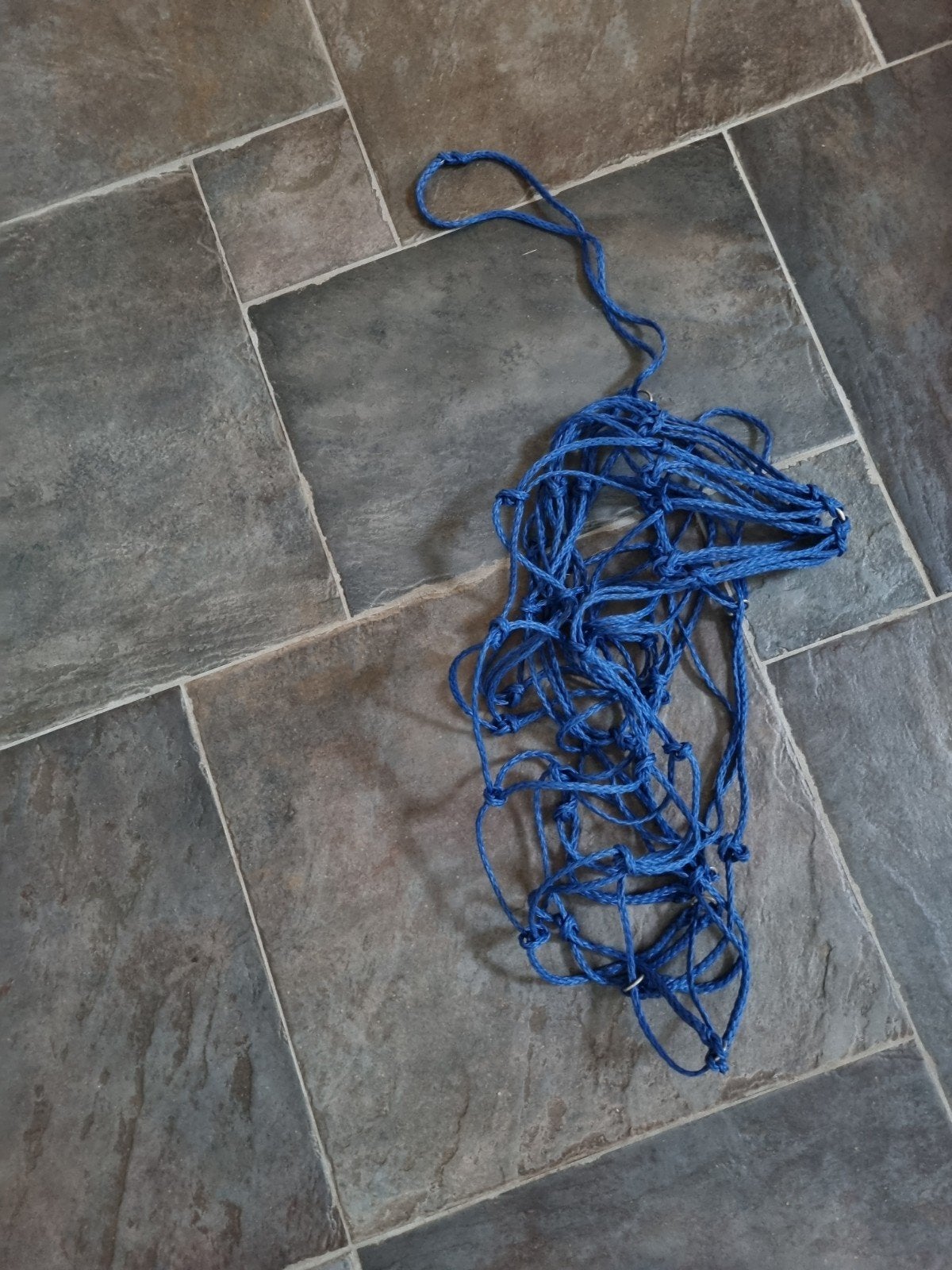 hooinet/ slowfeeder, blauw, grove maas circa 27 cm x 29 cm, Ophalen of Verzenden