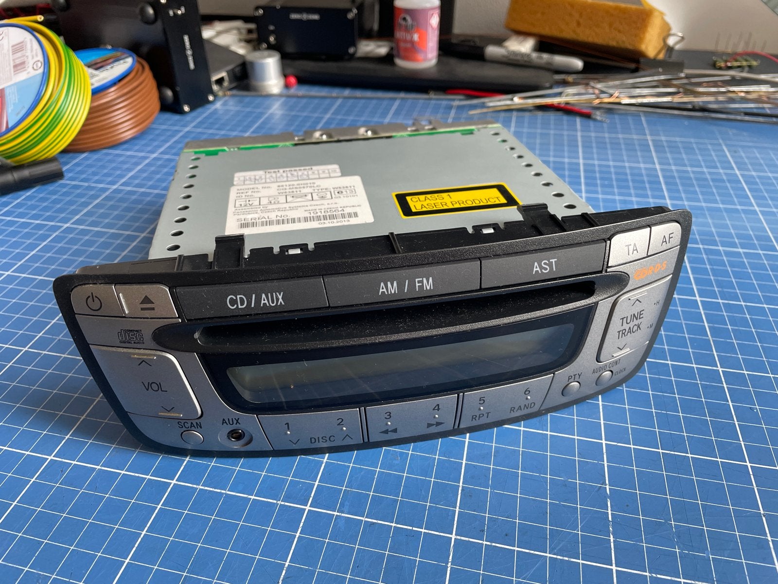 Toyota Aygo Radio CD/AUX Speler - Model 86120-0H010, Ophalen of Verzenden, Gebruikt