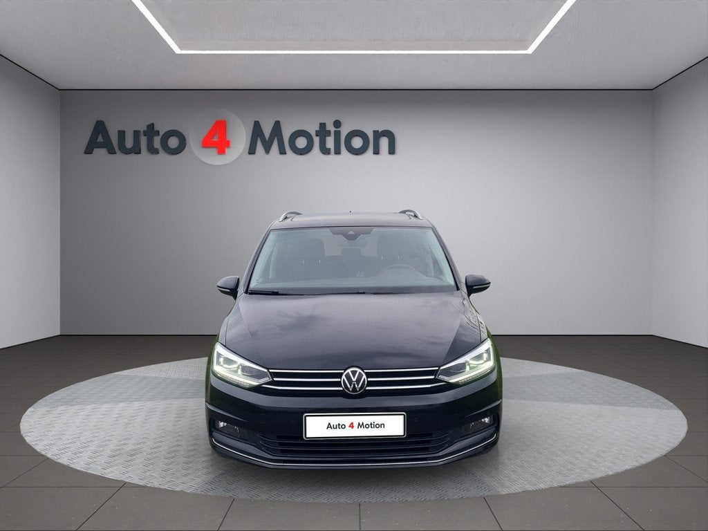 Volkswagen TOURAN 1.5TSI Highline 7p Met ECC I NAVIG I PANO, Euro 6, 4 cilinders, 150 pk, 7 stoelen