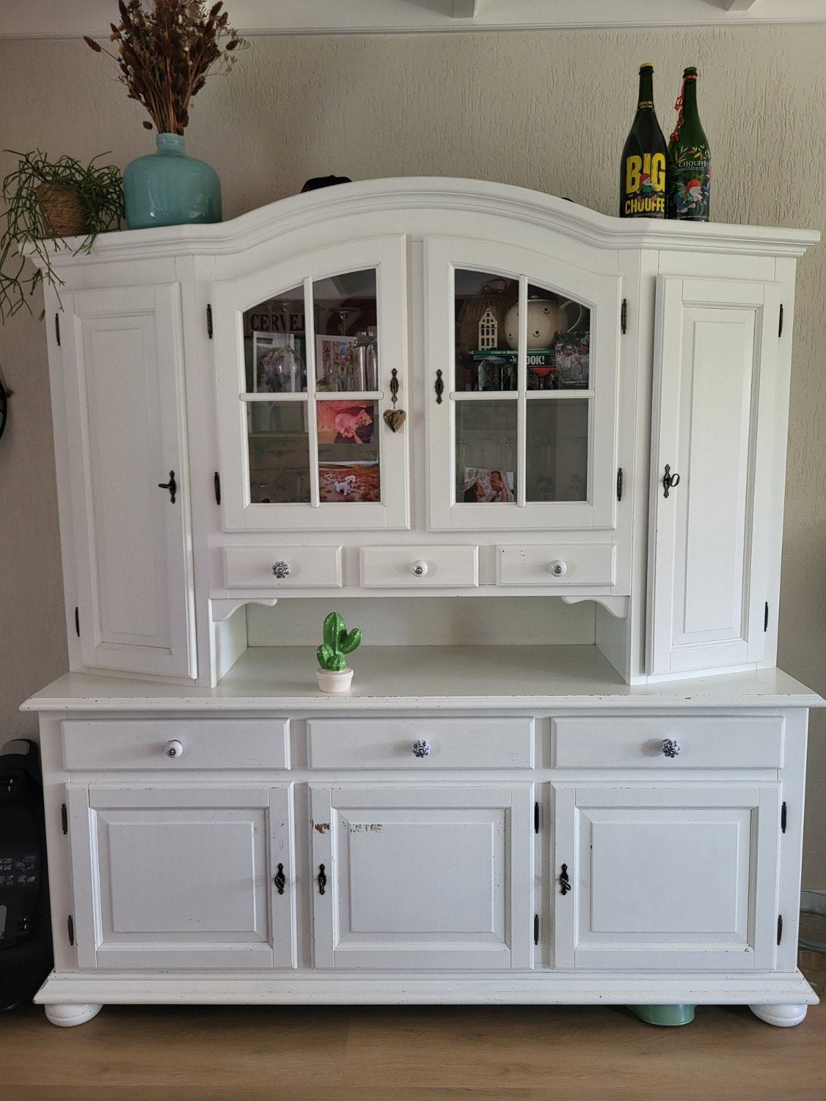 Wit dressoir/vitrinekast, Huis en Inrichting, Kasten | Buffetkasten, Gebruikt, 200 cm of meer, 150 tot 200 cm, 25 tot 50 cm, Met lade(s)