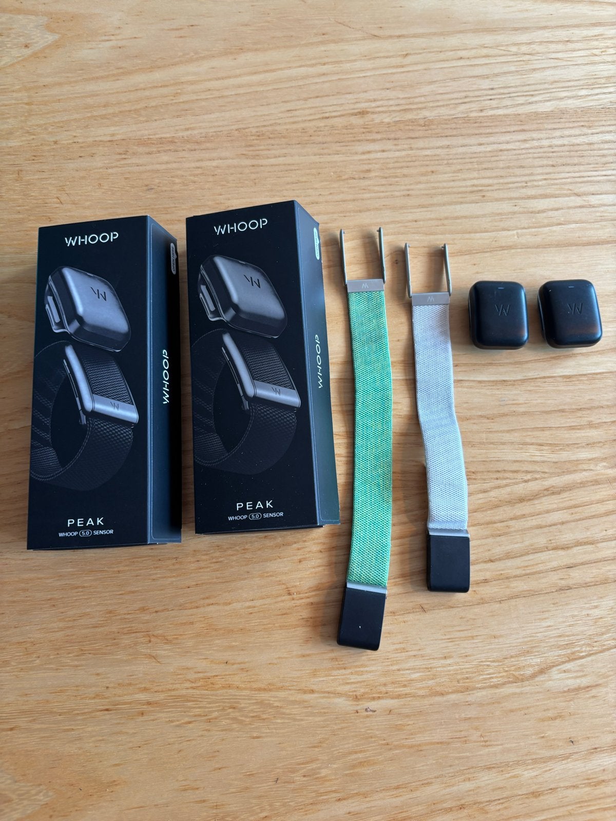 Whoop 5.0 peak met 2 sensoren en 2 bandjes (nieuwstaat), Ophalen, IOS, Zo goed als nieuw, Waterdicht