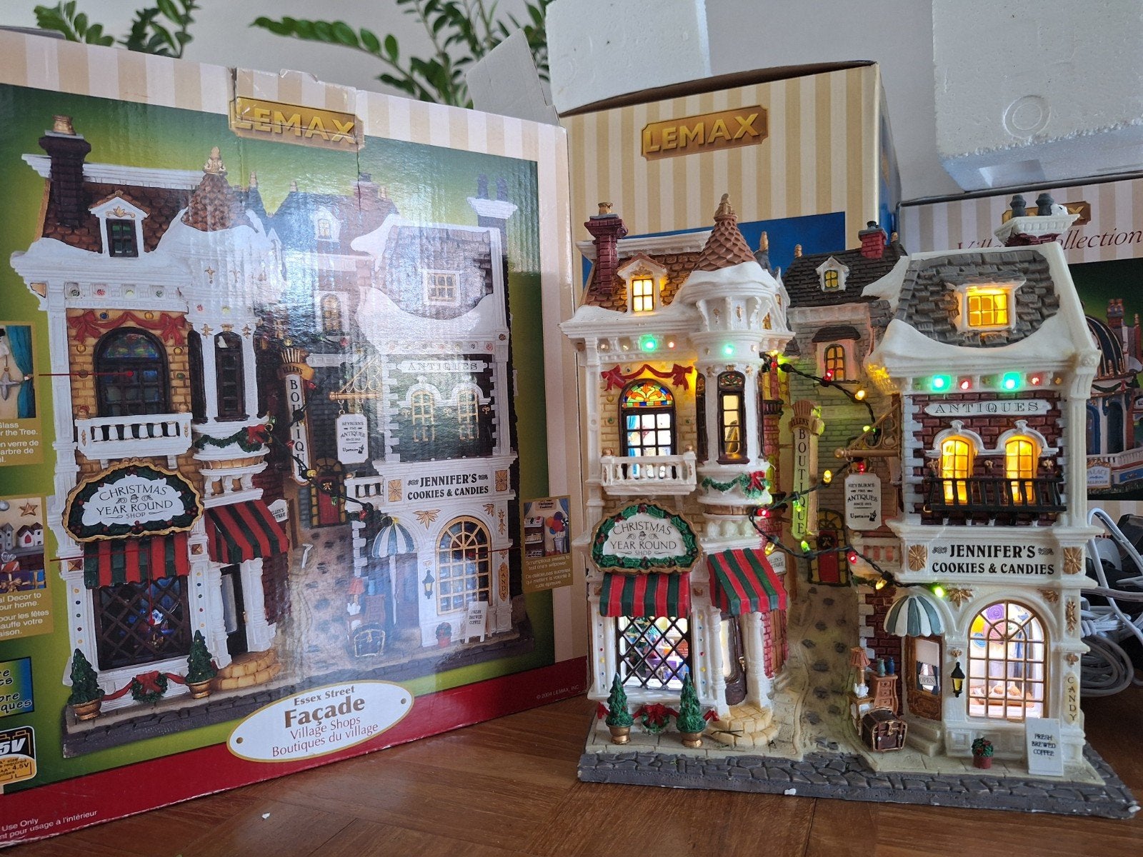 Facade Village shop, Diversen, Ophalen, Zo goed als nieuw