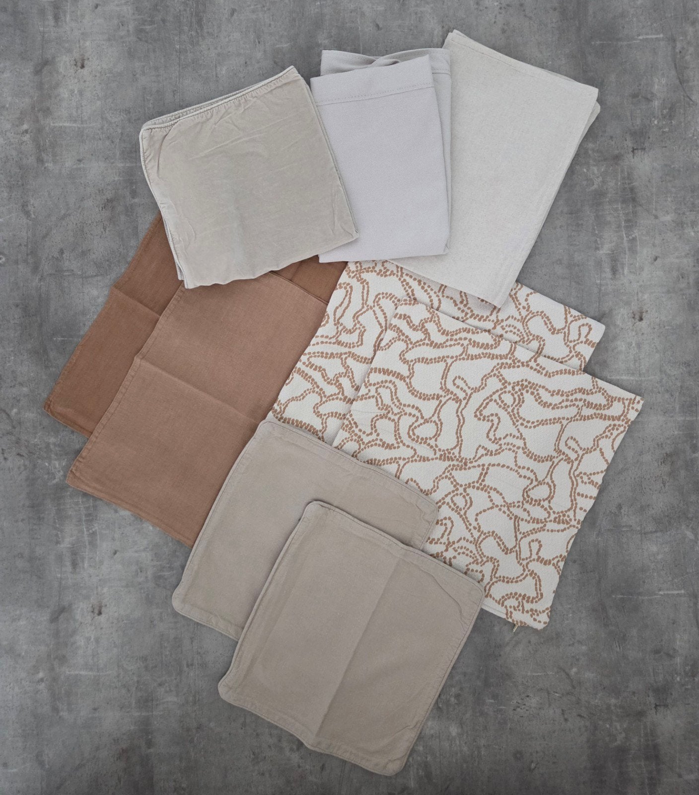 Kussenovertrekken 9 stuks en 1 kussen beige, bruin, Japandi, Huis en Inrichting, Beige, IKEA, Afneembare hoes, Vierkant