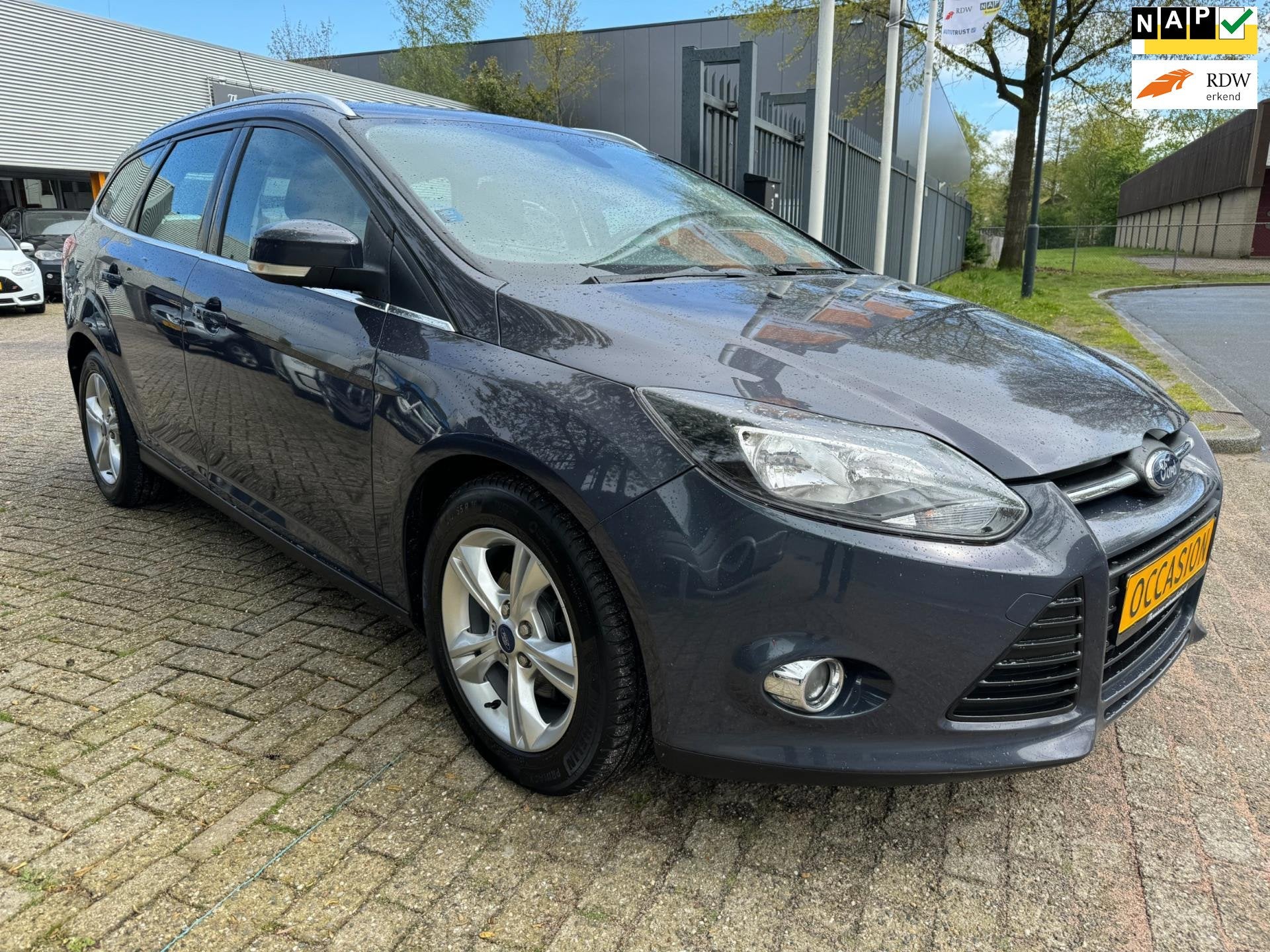 Ford Focus Wagon 1.6 TI-VCT Titanium automaat ,airco, elec p, Auto's, Gebruikt, 4 cilinders, Met garantie (alle), Origineel Nederlands