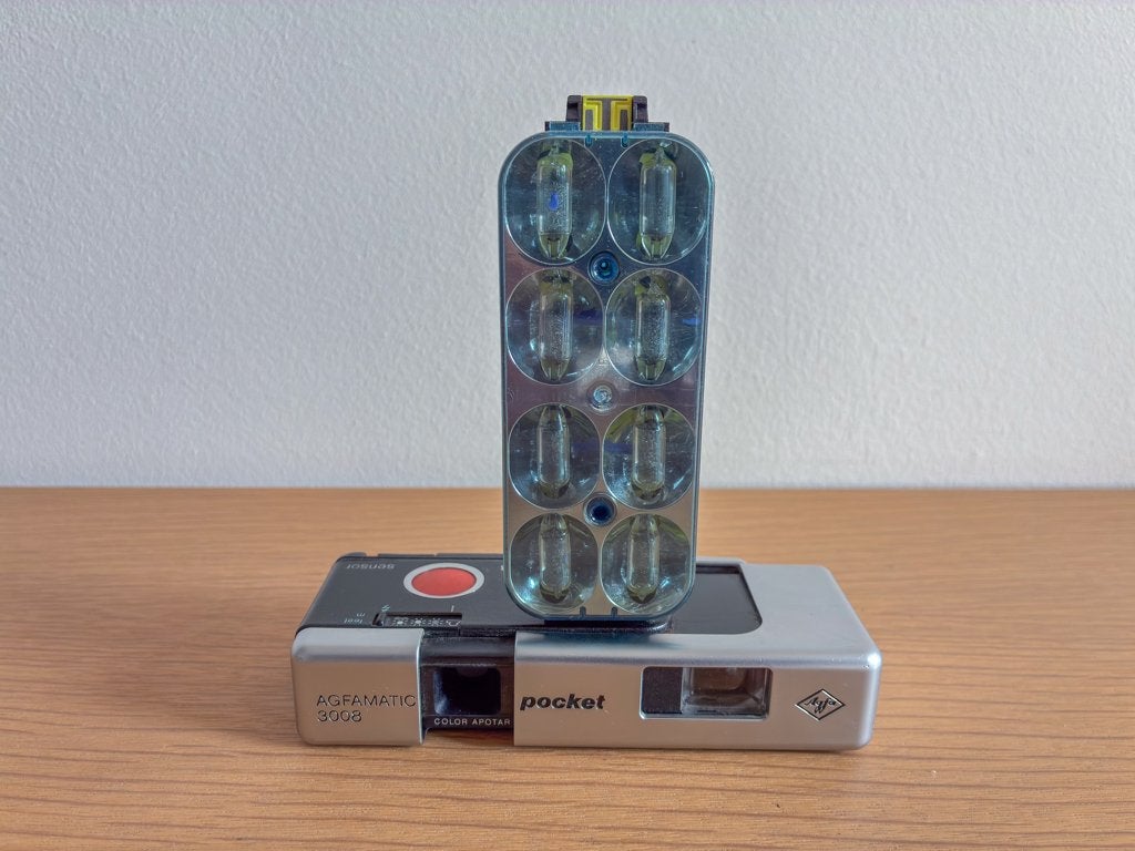 Vintage Agfamatic 3008 Pocket camera met Flipflash, Ophalen of Verzenden, Gebruikt, Compact, Overige Merken