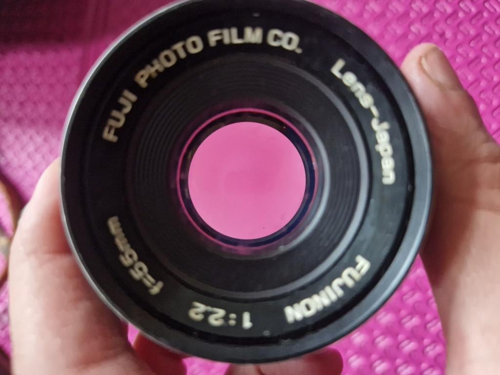 Fujinon EBC 55mm f2.2 M42 soap bubble bokeh, Ophalen of Verzenden
