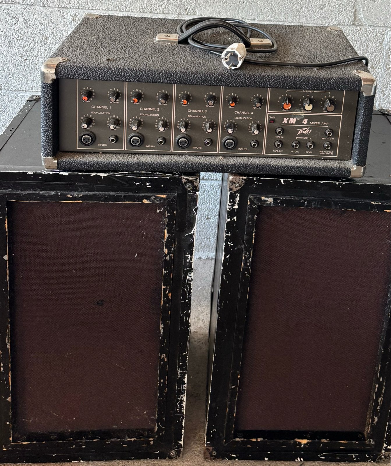 Peavey XM 4 Mixer Amp met speakers, Muziek en Instrumenten, Ophalen, Gebruikt, Minder dan 500 watt