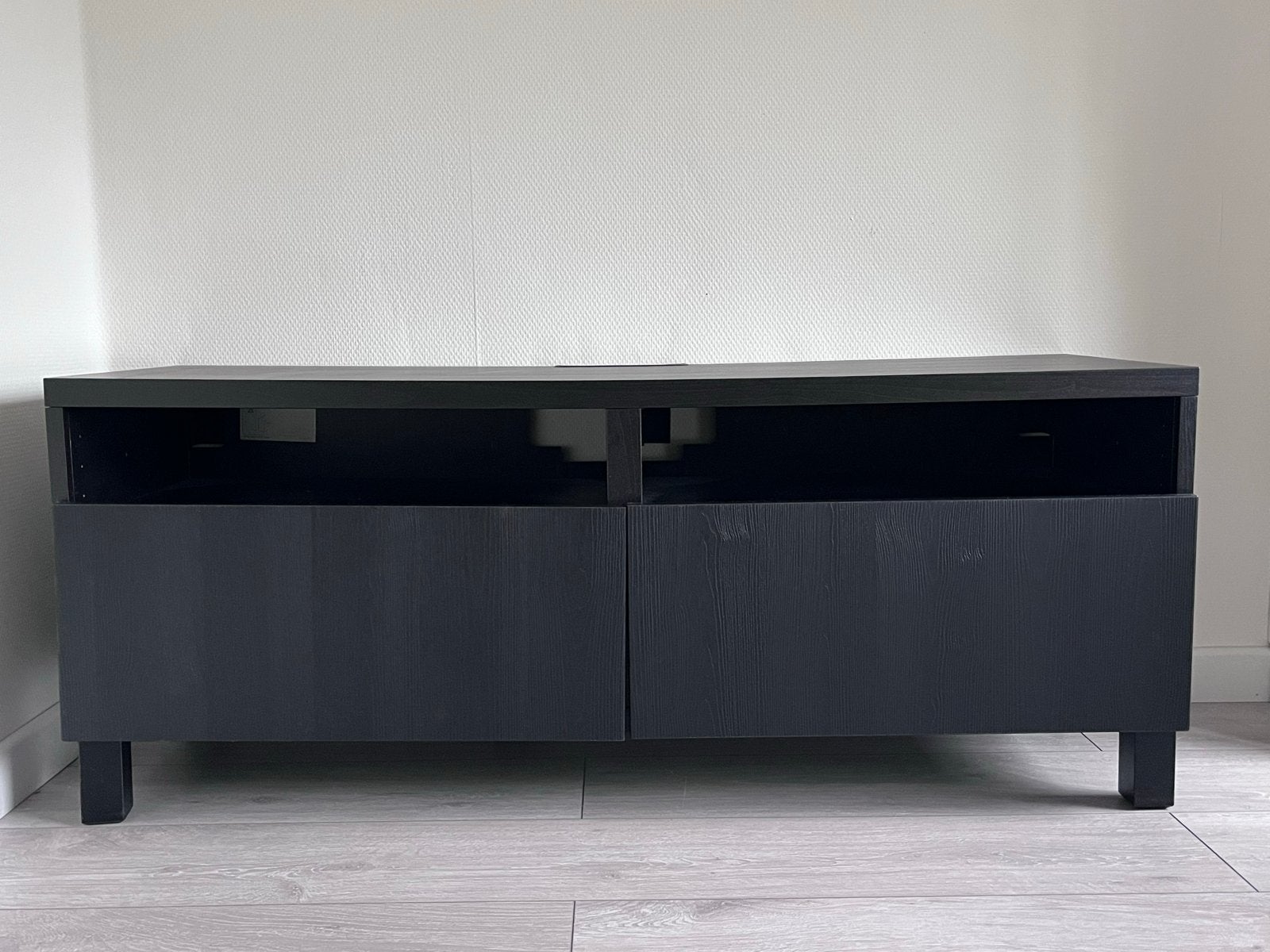 IKEA TV-meubel / Mediakast - Zwart, Ophalen, Gebruikt, 100 tot 150 cm, Minder dan 100 cm