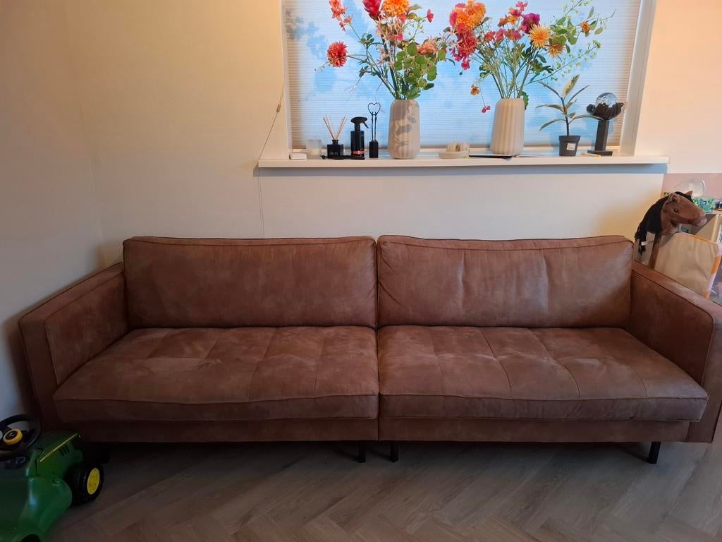 Mooie 4-zitsbank Rodeo cognac, in goede staat, Ophalen, 250 tot 300 cm, Gebruikt, Rechte bank
