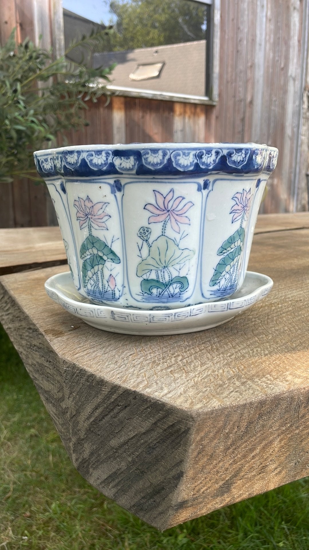 Bloempot met onderzet, Tuin en Terras, Bloempotten, Rond, Ophalen of Verzenden, Zo goed als nieuw, Aardewerk