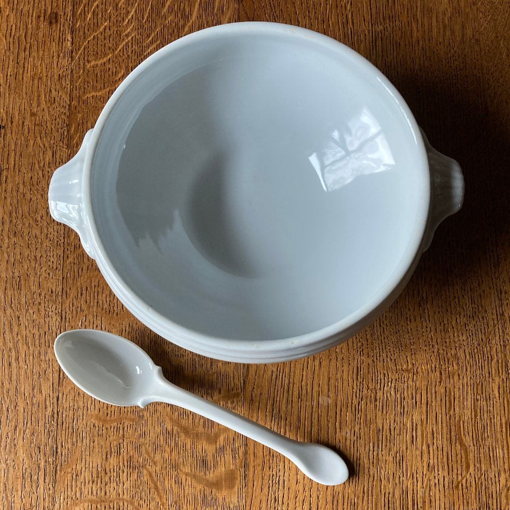 Mosa schaal (rond 21 cm) en porseleinen lepel, Antiek en Kunst, Ophalen of Verzenden