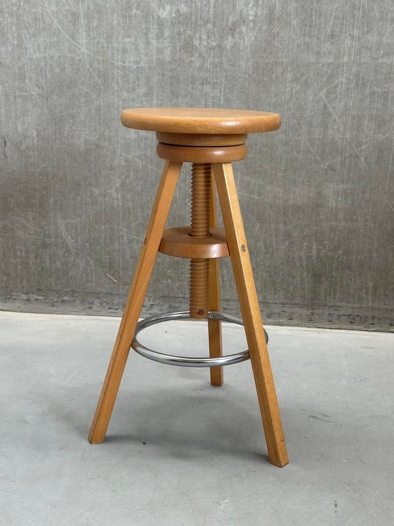 Verstelbare houten Atelierkruk, Gebruikt, Ophalen of Verzenden, X, Hout