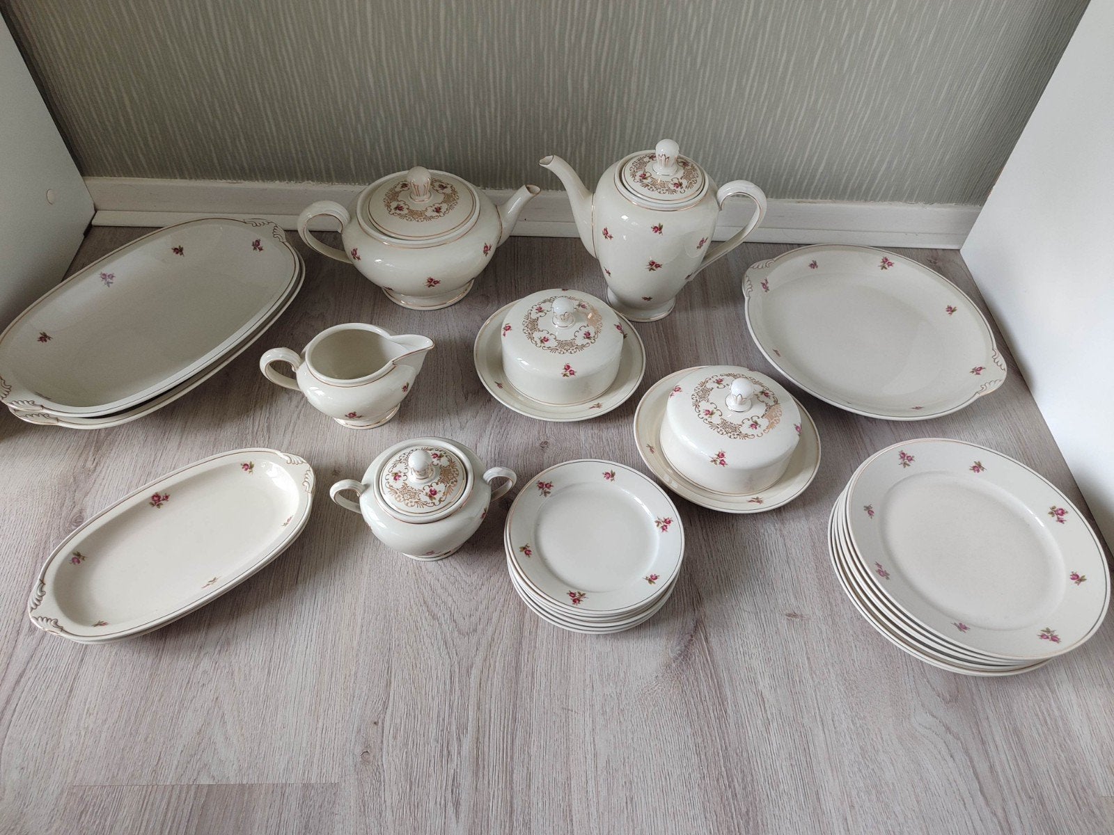 vintage roosjes servies gouden randje zeh scherzer bavaria, Ophalen