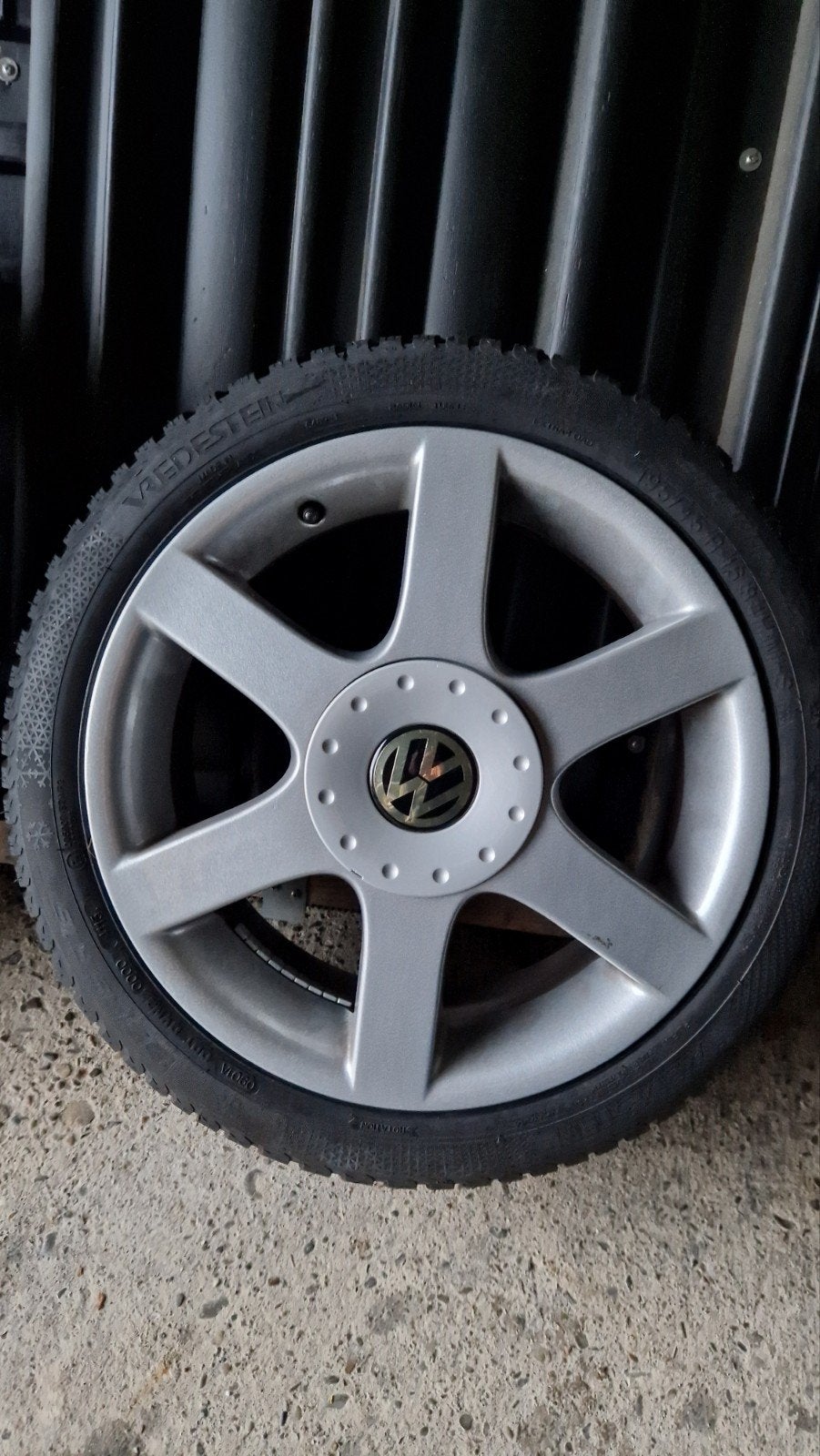 Vredestein winterbanden met velgen 195/45 R16, Auto-onderdelen, Ophalen, Gebruikt, 16 inch, Banden en Velgen