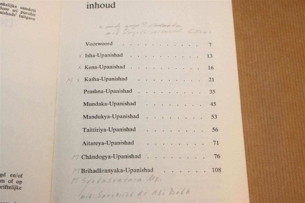 Tien Upanishads — Hindoe Wijsheid — De Driehoek [1975], Ophalen of Verzenden, Gelezen, Overige onderwerpen, Achtergrond en Informatie