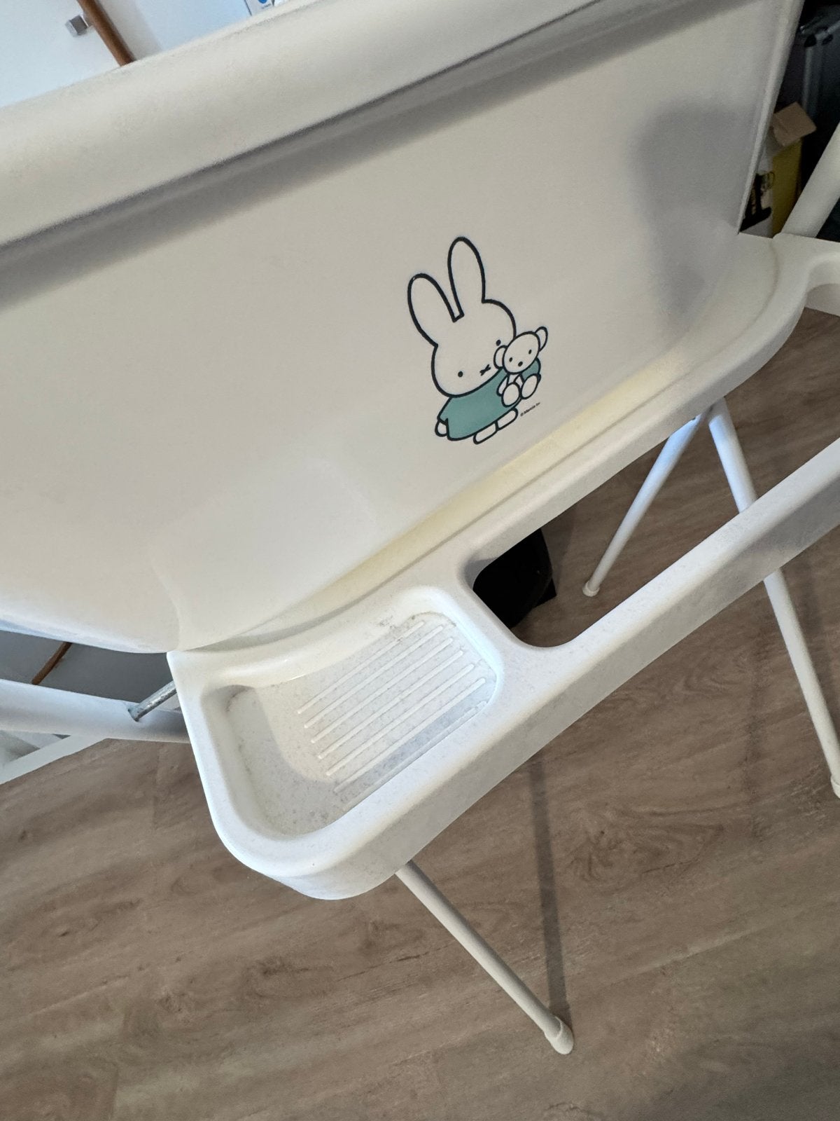 Nijntje Babybadje met standaard, Kinderen en Baby's, Badjes en Verzorging, Ophalen, Nijntje, Zo goed als nieuw, Badje