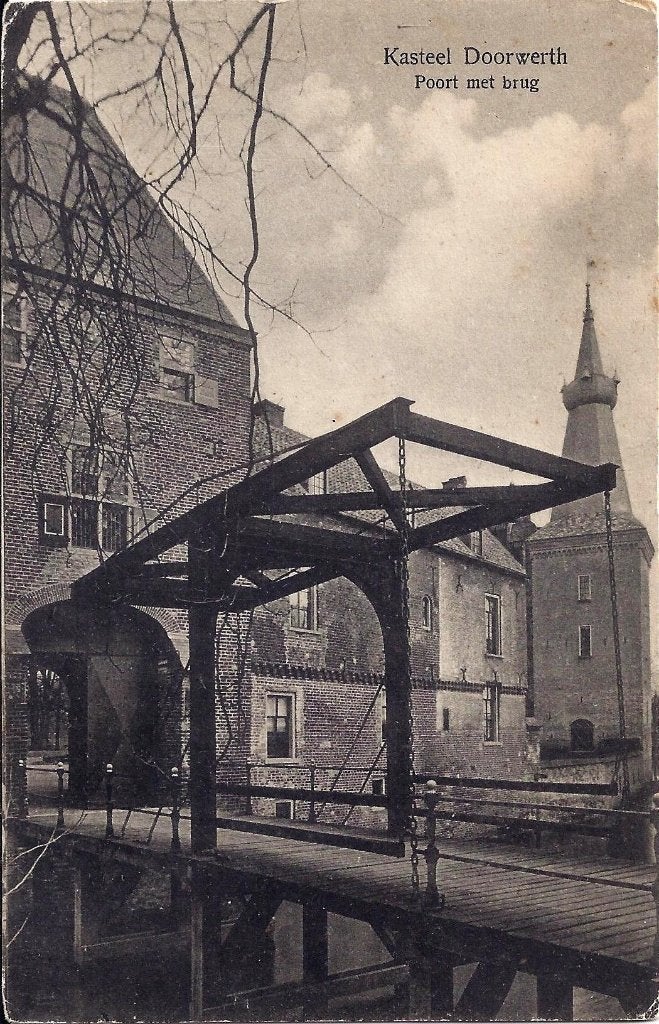 Kasteel Doorwerth Oude Ongelopen Ansichtkaart ( B711 ), Ophalen of Verzenden, 1980 tot heden, Ongelopen