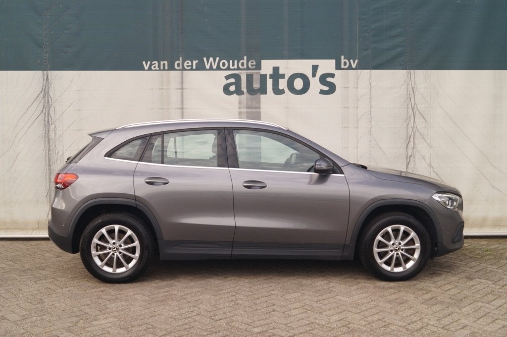 Mercedes-Benz GLA 180d Automaat Business Solution -ECC-NAVI-, Automaat, Dealer onderhouden, Gebruikt, Euro 6