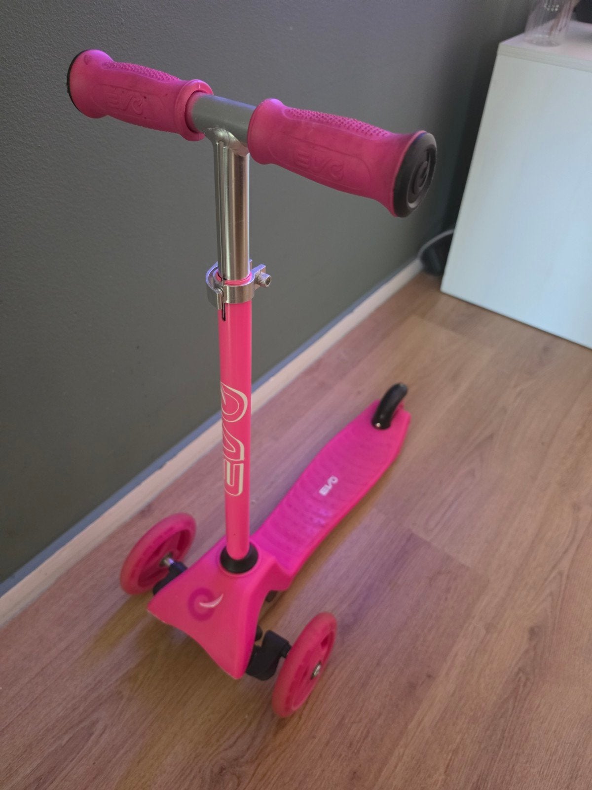 Roze step voor kinderen - Zo goed als nieuw, Ophalen, Zo goed als nieuw, Gewone step, EVO
