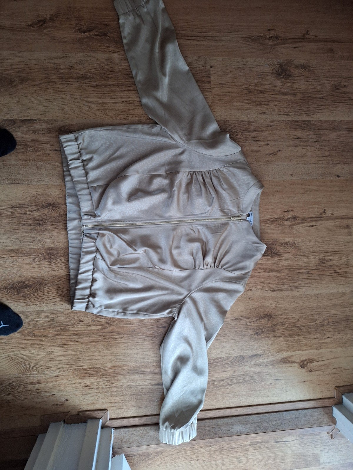 Maicazz jasje goudkleurig maat 46, nooit gedragen, Overige kleuren, Maat 46/48 (XL) of groter, Nieuw, Ophalen of Verzenden