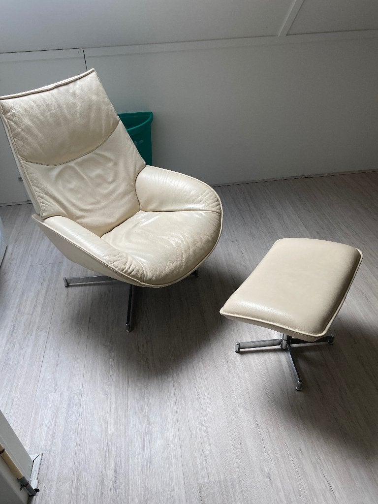Lederen relaxfauteuil met voetenbank Hulshoff, Ophalen, Gebruikt, 50 tot 75 cm, Leer