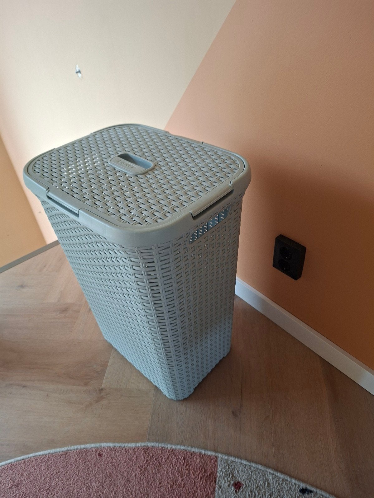 Grijsblauw wasmand met losse deksel merk Curver, Ophalen, Gebruikt, Grijs, Kunststof