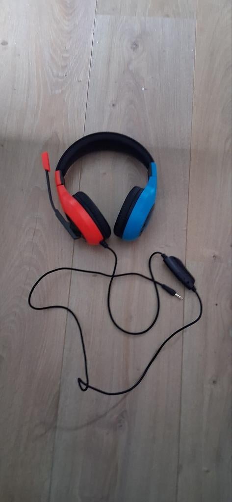 Gaming Headset Rood/Blauw met Microfoon en Kabel, Ophalen of Verzenden, Gebruikt, Over oor (circumaural), Overige merken