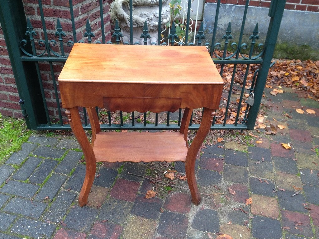 Biedermeier mahoniehouten wandtafel met lade., Ophalen