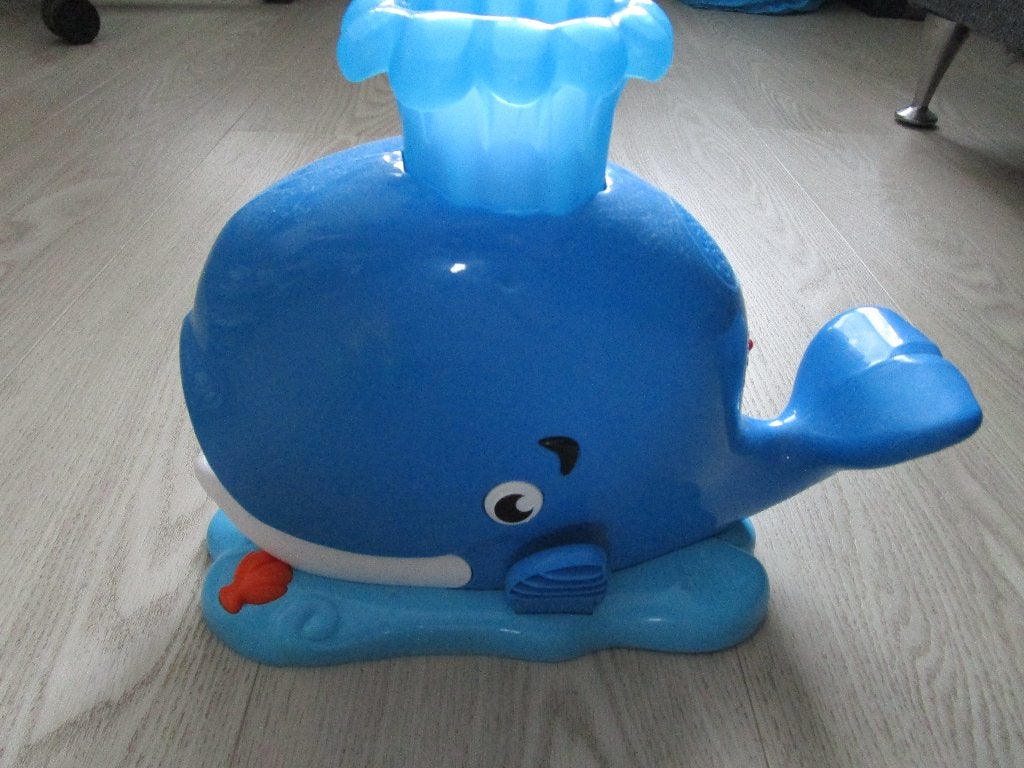 Bright Starts Silly Spout Whale Popper – Muziek + 3 Ballen, Ophalen of Verzenden, Zo goed als nieuw, Overige typen