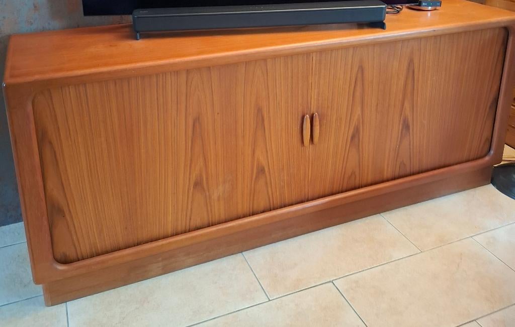 DYRLUND KAST, Ophalen, Met deur(en), 150 tot 200 cm, Zo goed als nieuw