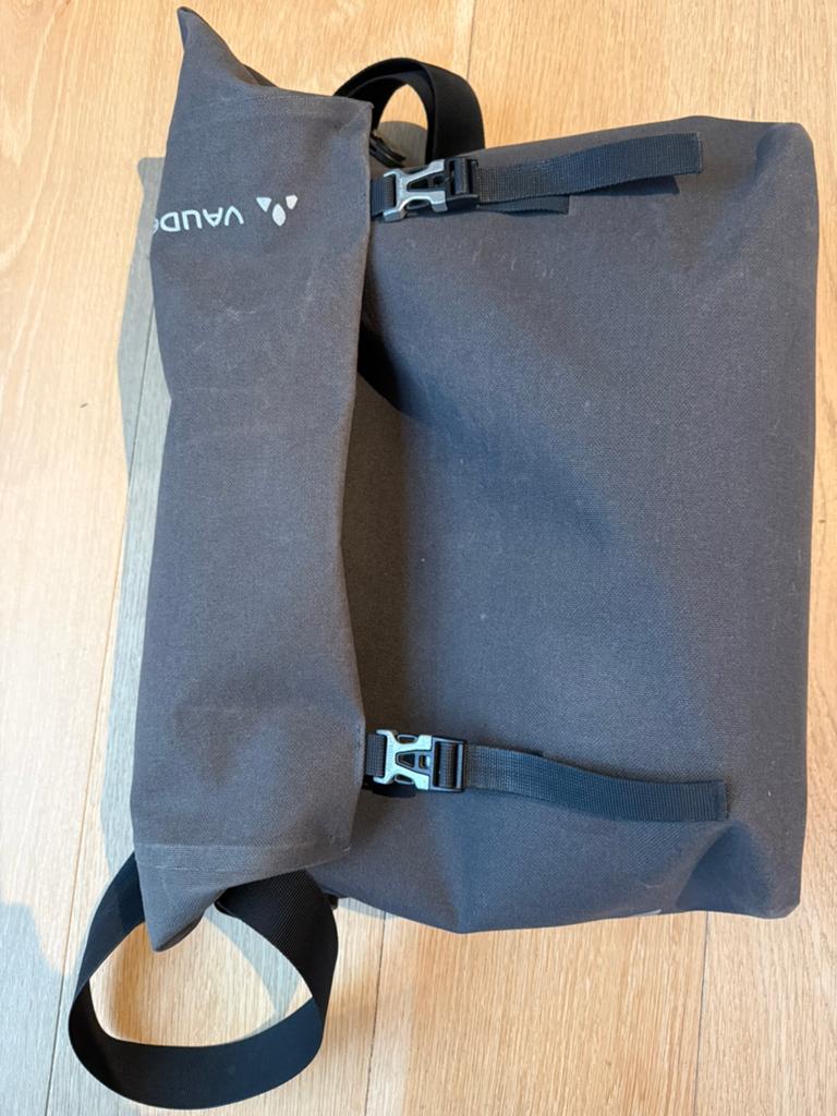 Vaude fietstas incl laptop vak, Fietsen en Brommers, Fietsaccessoires | Fietstassen, Ophalen, Gebruikt