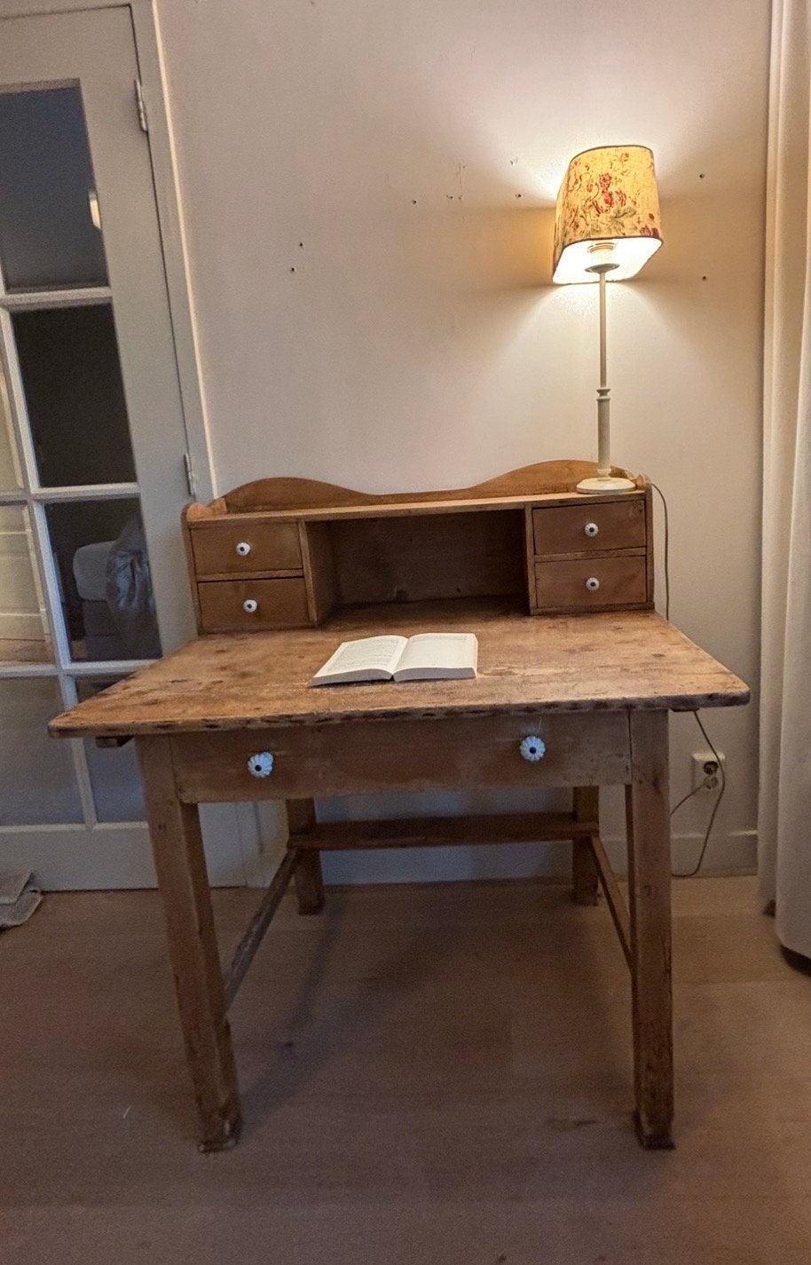 Vintage houten bureau met opzetstuk en lade, Ophalen