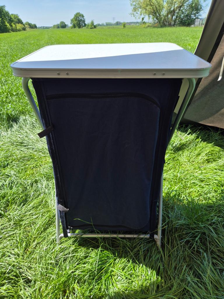 Basecamp camping kast, Kunststof, 40 liter of meer, Ophalen of Verzenden, Zo goed als nieuw