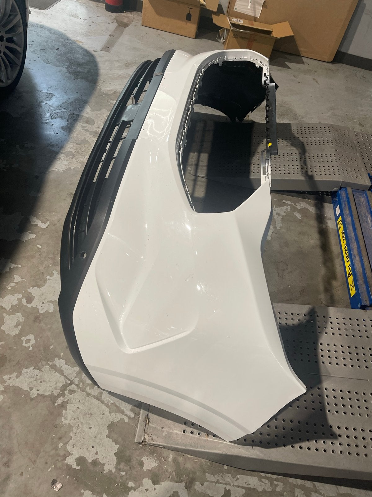 Ford   E Transit cust 340  2026 Voorbumper Wit - Gebruikt, Ophalen, Gebruikt, Voor, Bumper