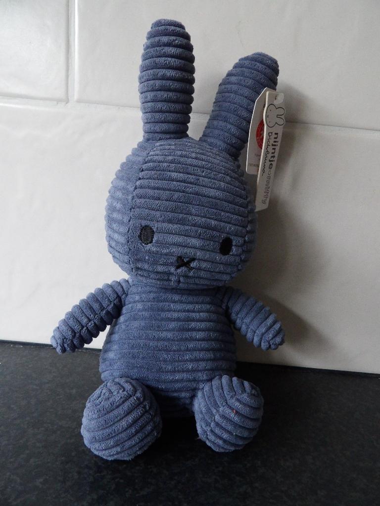 Nieuw met kaartjes Nijntje knuffel Sitting Corduroy Blue 23, Kinderen en Baby's, Blauw, Nijntje, Ophalen of Verzenden, Wasbaar