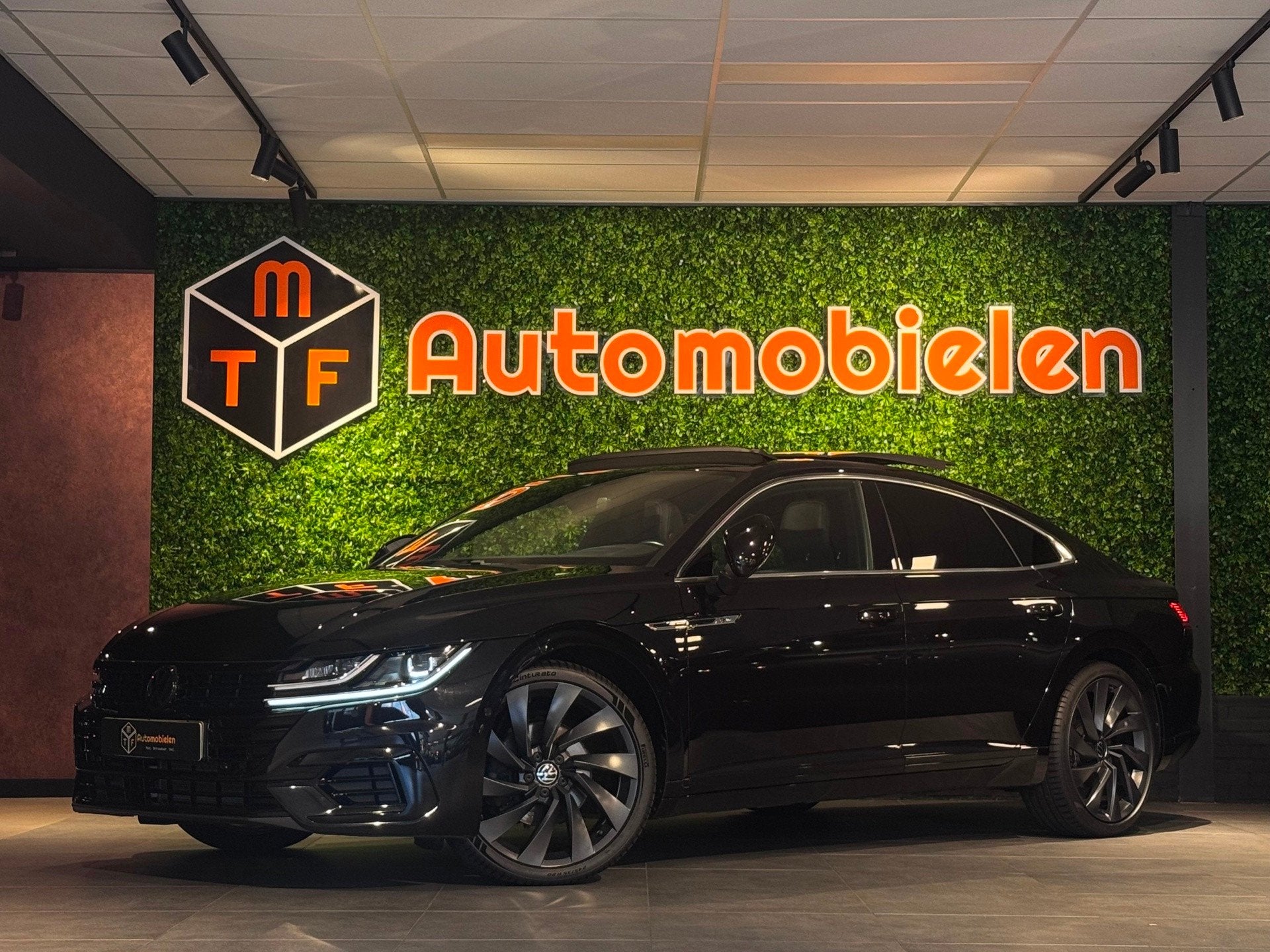 Volkswagen Arteon 2.0 TSI 3x R-LINE|PANO|CAMERA|VIRTUAL|DYNA, Arteon, Gebruikt, Zwart, Leder