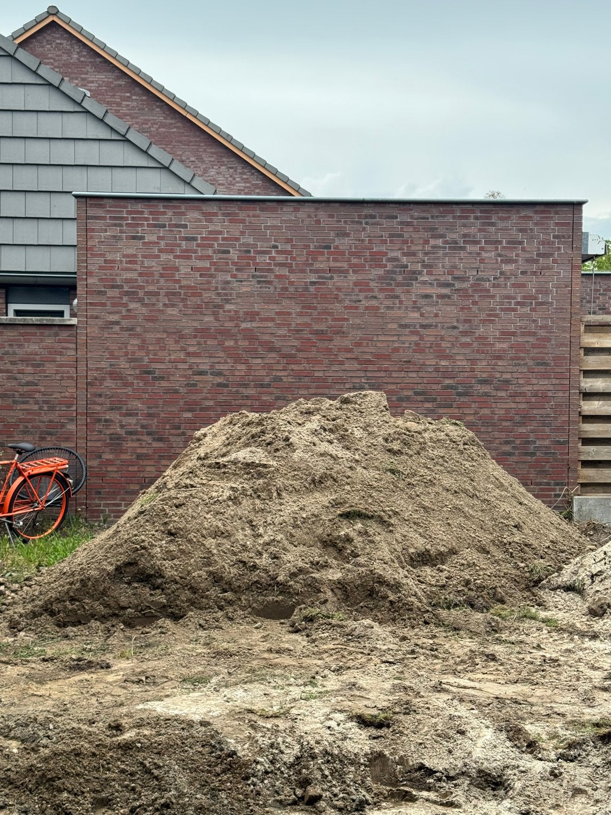 Gratis ophoogzand af te halen (ca. 10 kuub), Tuin en Terras, Ophalen, Gebruikt, Ophoogzand