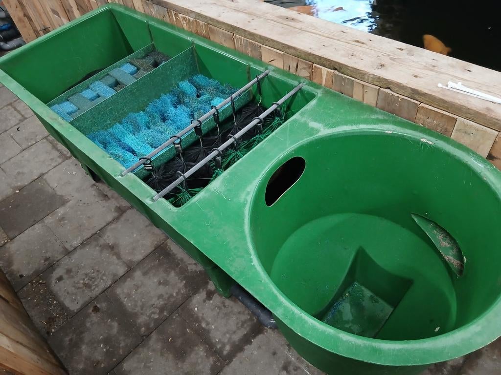 4 kamerfilter met fortex regelbare pomp en uv lamp, Tuin en Terras, Vijvers, Ophalen