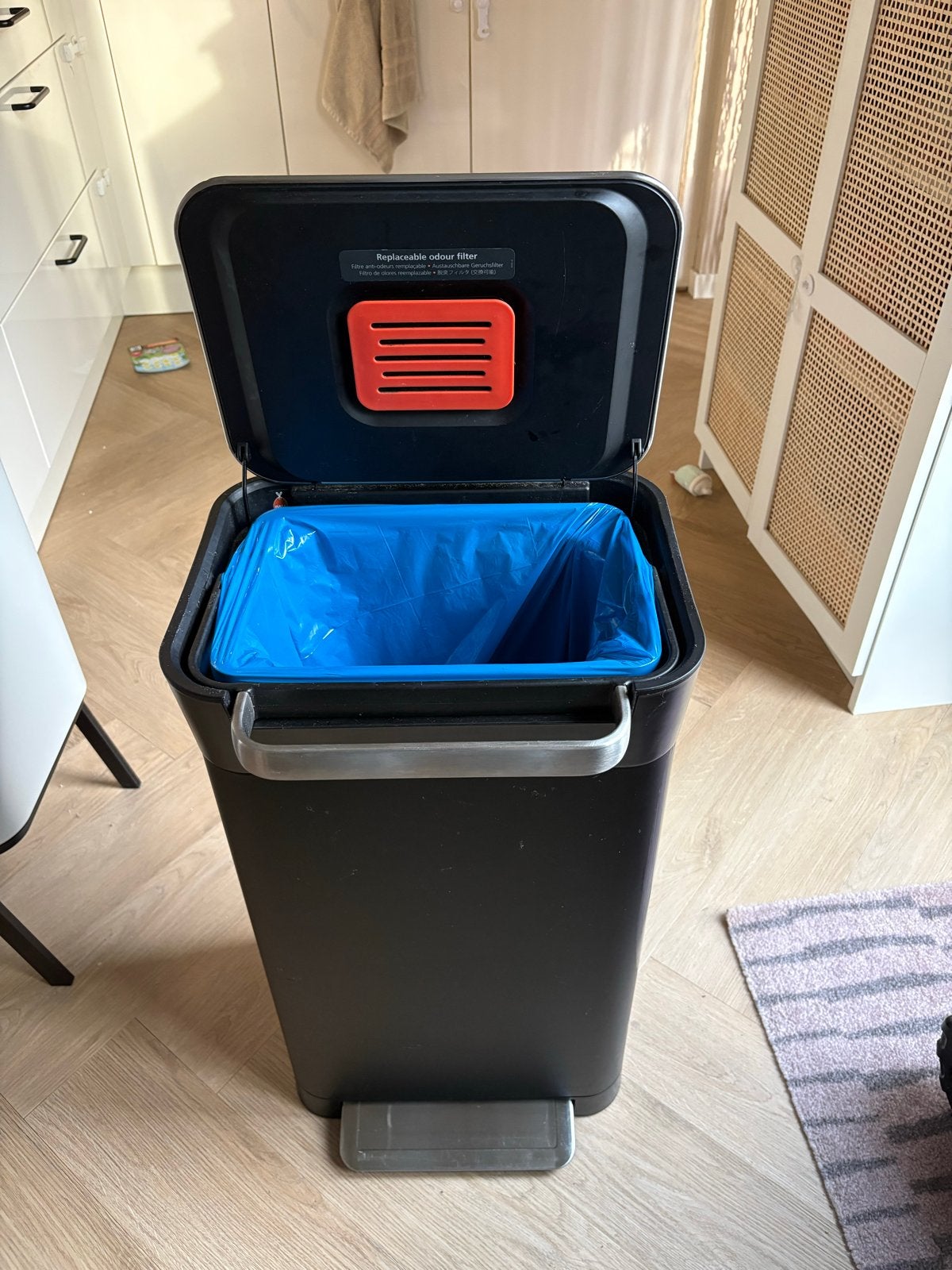 Joseph Joseph Titan Afvalemmer - 30L, Huis en Inrichting, Ophalen, 50 – 75, Gebruikt, Met pedaal